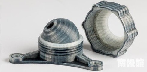 Markforged發布新一代碳纖維3D打印機Mark Two，加速3D打印基礎材料市場擴張